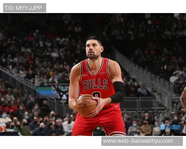 墨菲上半场表现抢眼6投5中贡献13分4篮板3助攻1抢断并罚球4中3