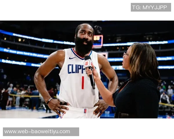 哈登三双数据再创新高追赶东契奇目标愈发清晰